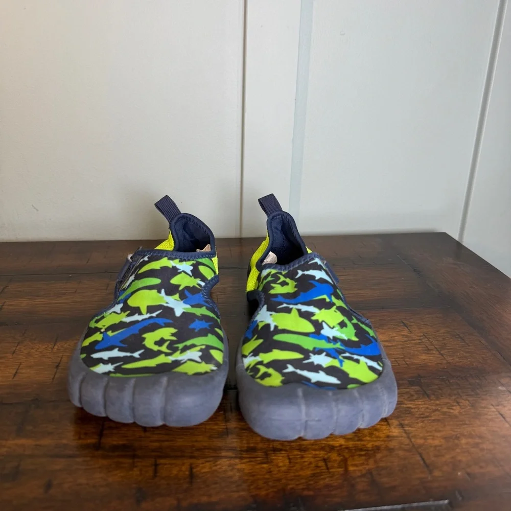 Newtz Camouflage‎ Water Shoes kids size 2/3